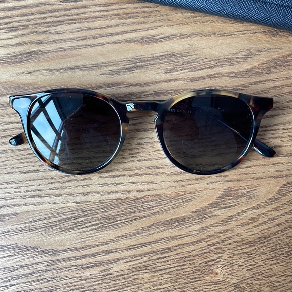 Brand new Bailey Nelson sunglasses - Picture 5 of 5